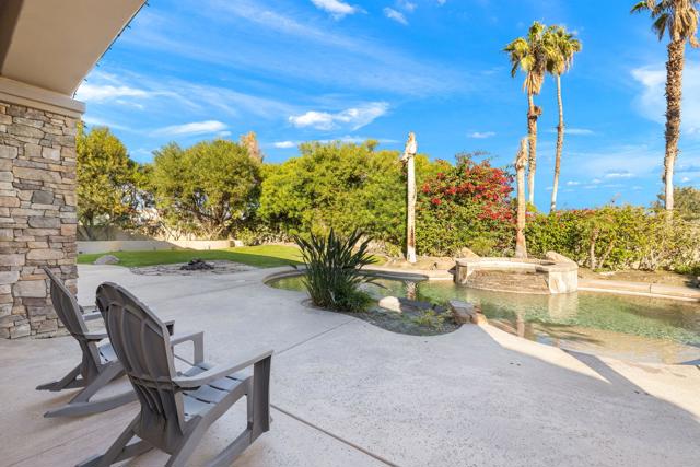 352 Crest Lake Drive, Palm Desert CA: https://media.crmls.org/mediaz/93219abd-cd98-41c6-936a-d4266ad9ca22.jpg
