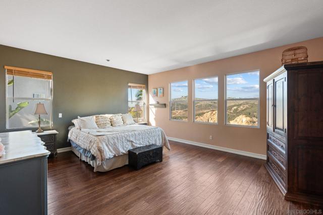 1664 Sagewood Way, San Marcos CA: https://media.crmls.org/mediaz/9321a15e-f939-4e72-8701-f7ea977b632e.jpg