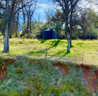 5222 Dogtown, Coulterville CA: https://media.crmls.org/mediaz/9322bef1-7a03-44ad-bf7e-65bbab5ab2f3.jpg