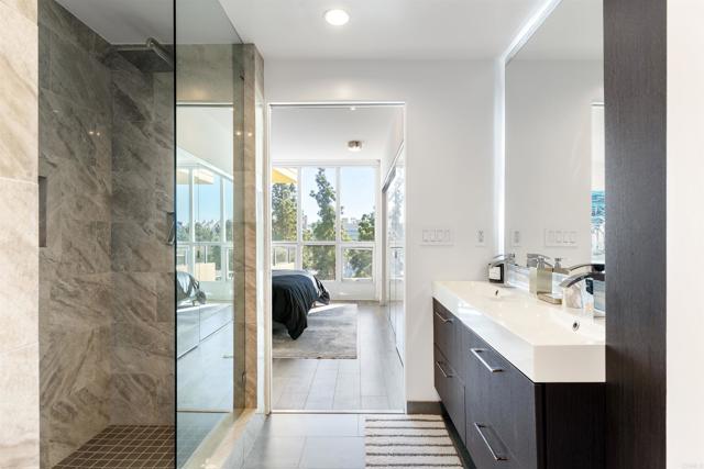 Detail Gallery Image 41 of 56 For 510 1st Ave #402,  San Diego,  CA 92101 - 4 Beds | 4 Baths