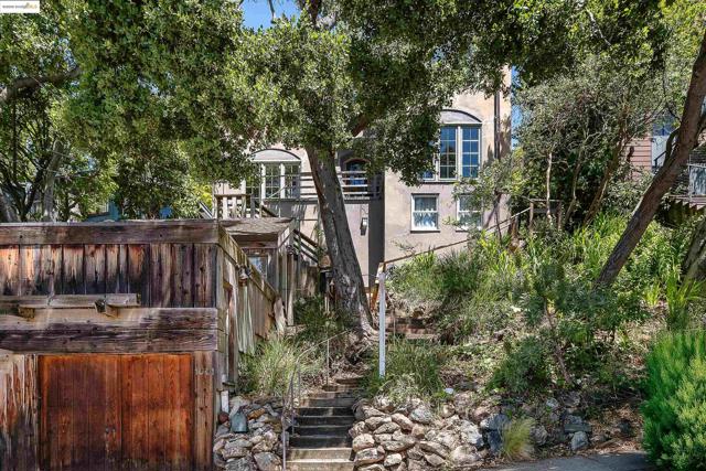 1001 Cragmont Ave, Berkeley CA: https://media.crmls.org/mediaz/9324320f-5519-4c63-8d3c-14abd3958771.jpg