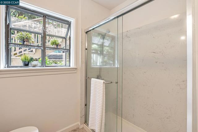 840 E 28th St., Oakland CA: https://media.crmls.org/mediaz/932490b9-59db-4e9a-a068-4fa3be0ef301.jpg