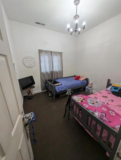 1028 25th Avenue, Oakland CA: https://media.crmls.org/mediaz/9324add9-d399-4873-9f64-338617bb3206.jpg
