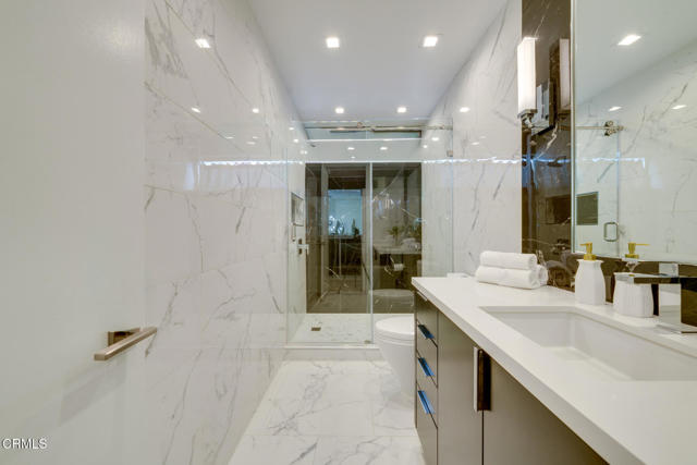 Detail Gallery Image 34 of 50 For 750 Portola Ter, Los Angeles,  CA 90042 - 3 Beds | 2/1 Baths