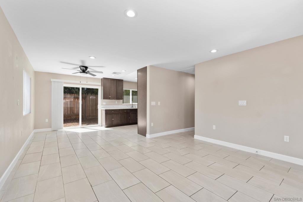 MLS #250024356SD img 9