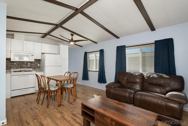 1549 N Vulcan Ave, Encinitas CA: https://media.crmls.org/mediaz/932540bf-3867-4631-926b-c08ea62692ee.jpg
