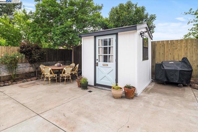 3231 Esperanza Dr, Concord CA: https://media.crmls.org/mediaz/93265196-1211-416e-b798-2dafec623758.jpg