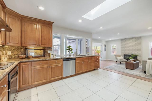 6113 Oak Forest, San Jose CA: https://media.crmls.org/mediaz/9326889d-d232-4fb0-841a-796d997001f2.jpg