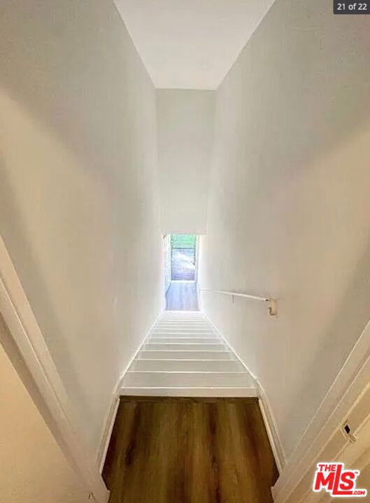 5754 W 4th Street, Los Angeles CA: https://media.crmls.org/mediaz/932696e7-0162-4696-8791-ef7c8f57ca8b.jpg