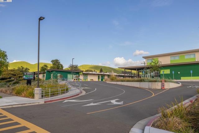 42001 Via San Gabriel, Fremont CA: https://media.crmls.org/mediaz/9326a235-9272-4838-ae09-5b8d7d979899.jpg