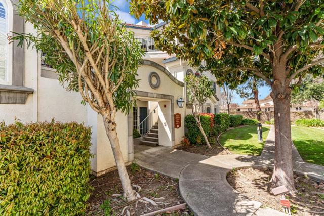 1029 Avila Terraza, Fremont CA: https://media.crmls.org/mediaz/93272646-585f-483e-8341-750b7fa0e2ad.jpg