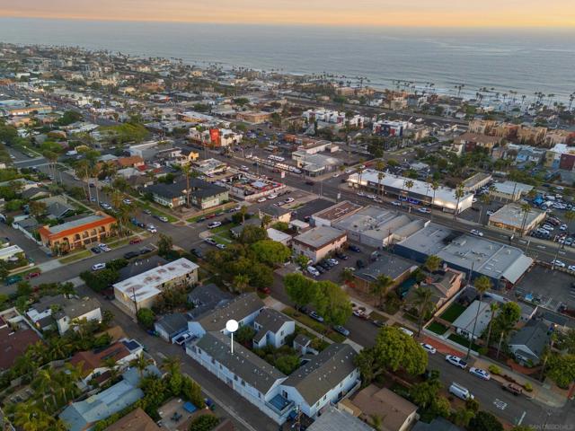 410 S Freeman St, Oceanside CA: https://media.crmls.org/mediaz/93274f15-f3d0-4100-87aa-cd9e9dd7ff11.jpg