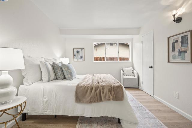 2541 Duke Ave, Richmond CA: https://media.crmls.org/mediaz/9328ff13-a1a9-421e-bd97-0415113140ae.jpg