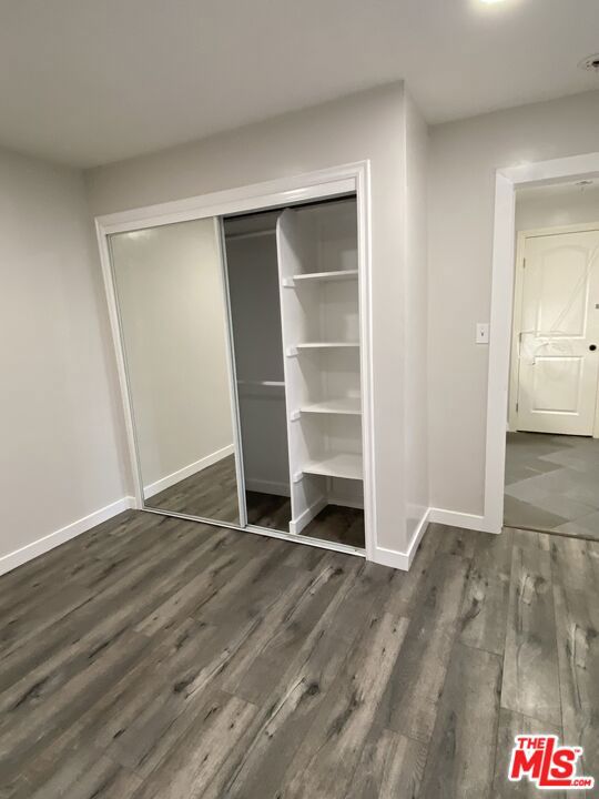 1726 W 37th Place, Los Angeles CA: https://media.crmls.org/mediaz/9329a794-f642-4175-bdcf-ae8de65385ab.jpg