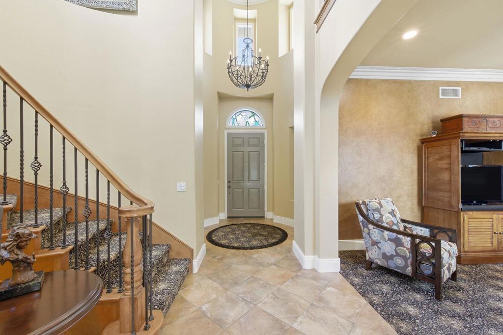 18342 Saint Etienne Ln - photo 10