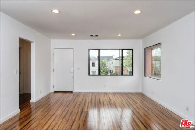 122 Harper Avenue, Los Angeles, California 90048, ,Multi-Family,For Sale,Harper,24432915