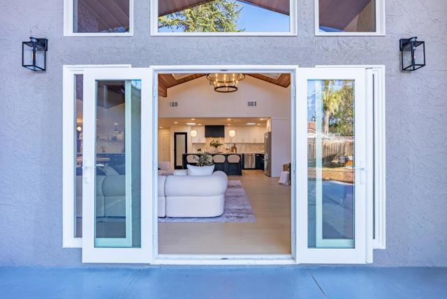 2083 Louise Lane, Los Altos CA: https://media.crmls.org/mediaz/932b10bb-ce73-4d24-ad83-93c346be9009.jpg