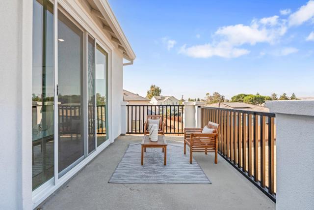 191 Scarlett Way, Hollister CA: https://media.crmls.org/mediaz/932cee5e-5550-4cc4-aef5-b18c182cd983.jpg