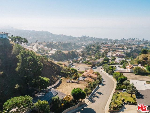 Drew Fenton | 1046 Enchanted Way Pacific Palisades CA | MLS: 7489087 Drew Fenton | 1046 Enchanted Way Pacific Palisades CA | MLS: 7489087