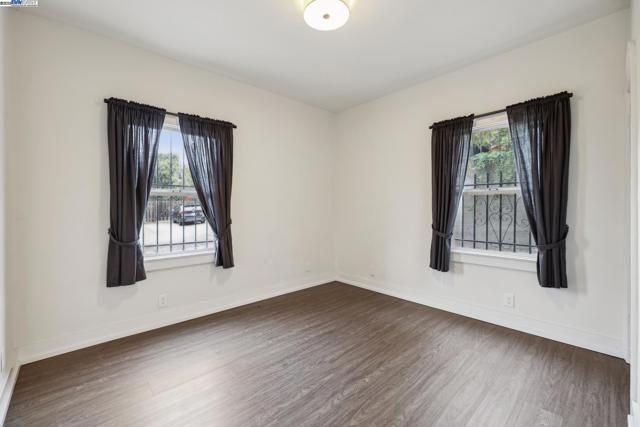 2246 23rd Ave, Oakland CA: https://media.crmls.org/mediaz/932dc0f0-a0eb-4611-b0ce-d553552b1e3b.jpg