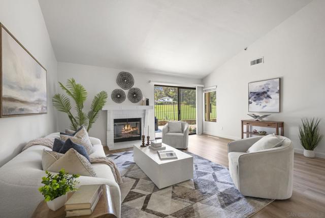 1894 Spyglass Cir, Vista CA: https://media.crmls.org/mediaz/932dcf45-ac5d-4c43-a469-128ea1a9dd48.jpg
