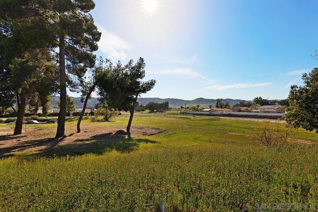 MLS #250018551SD img 11