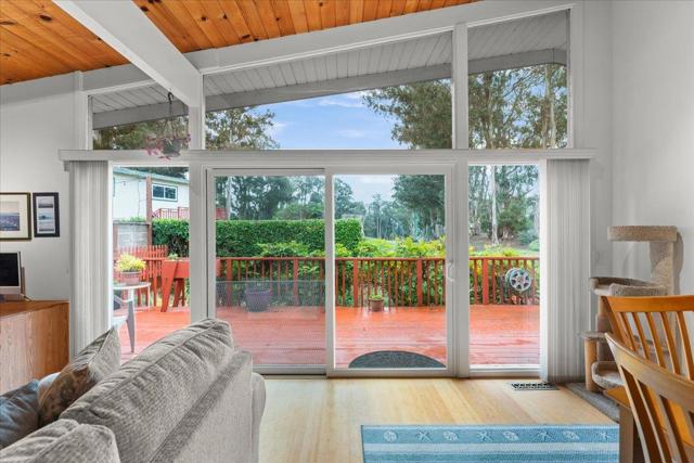 640 Rio Del Mar Boulevard, Aptos CA: https://media.crmls.org/mediaz/932fb9d2-9417-4f58-84e0-49ad0a879ba0.jpg