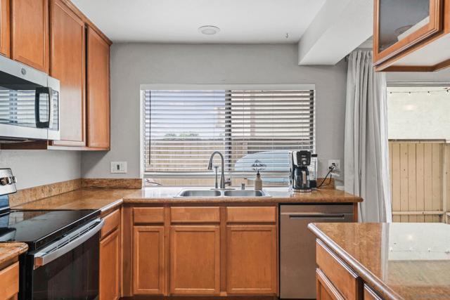 615 Fredricks ave, Oceanside CA: https://media.crmls.org/mediaz/933041ae-412b-41cc-a048-1450c2bf2938.jpg