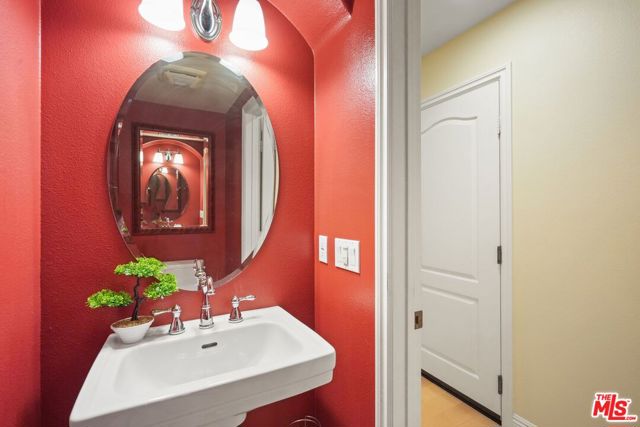1230 Wisteria Avenue, La Habra CA: https://media.crmls.org/mediaz/93309b4a-f377-4ea9-ad88-c7c7adaa2ee9.jpg