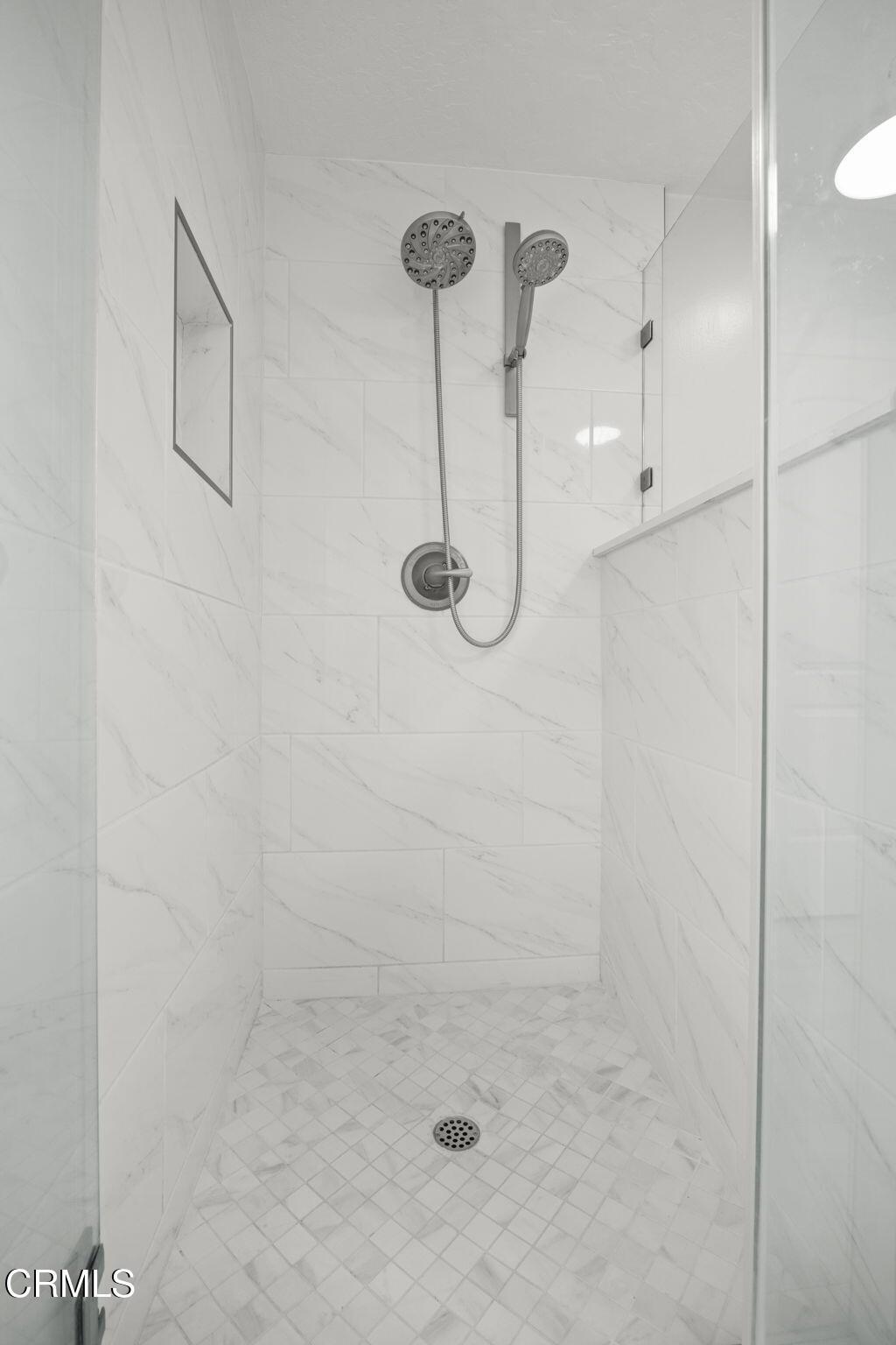 https://media.crmls.org/mediaz/9330d1bc-39ac-4882-94ec-0d6ad140a8f0.jpg?preset=X-Large