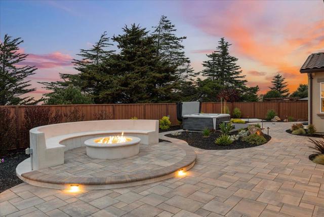 2999 Bluffs Drive, Marina CA: https://media.crmls.org/mediaz/9331182b-4dc6-4fb6-a079-f02160651d0d.jpg