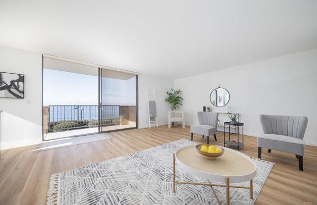 Detail Gallery Image 5 of 26 For 424 Stratford Ct #B11,  Del Mar,  CA 92014 - 2 Beds | 2 Baths