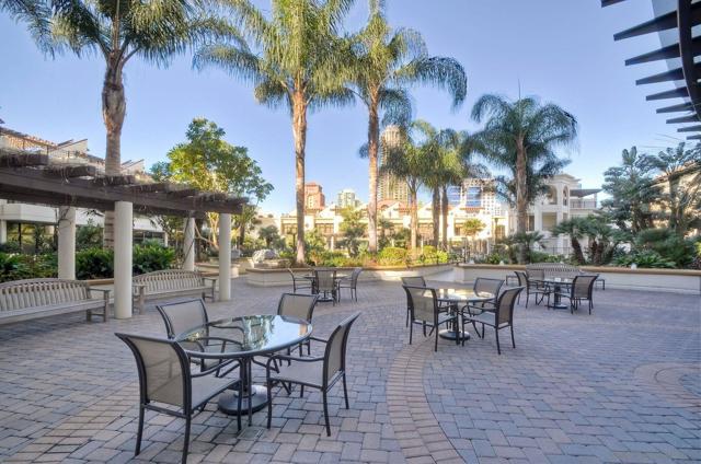 700 W Harbor Dr, San Diego CA: https://media.crmls.org/mediaz/93324f0c-c618-4a76-a8ec-ee03d284bdf1.jpg