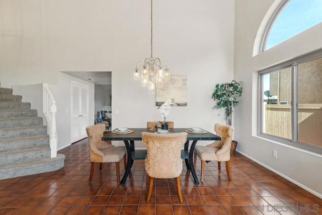16071 Sun Summit Pt, San Diego CA: https://media.crmls.org/mediaz/93335368-889d-418a-9634-d260c8cd98f4.jpg