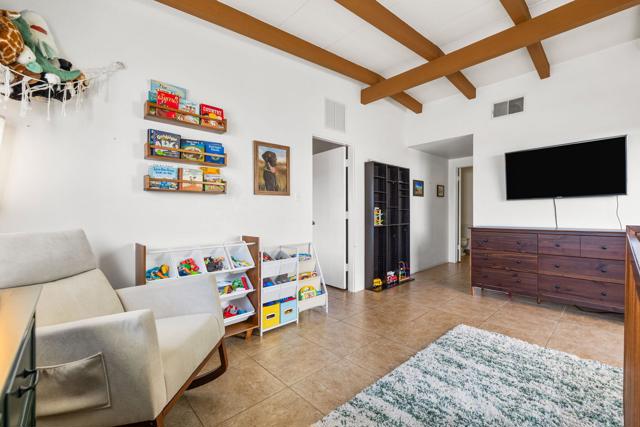 68079 Vista Del Valle, Cathedral City CA: https://media.crmls.org/mediaz/93339c59-b66a-4081-8ff4-a0a7bb54ce0b.jpg