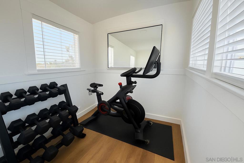 MLS #250030466SD img 25