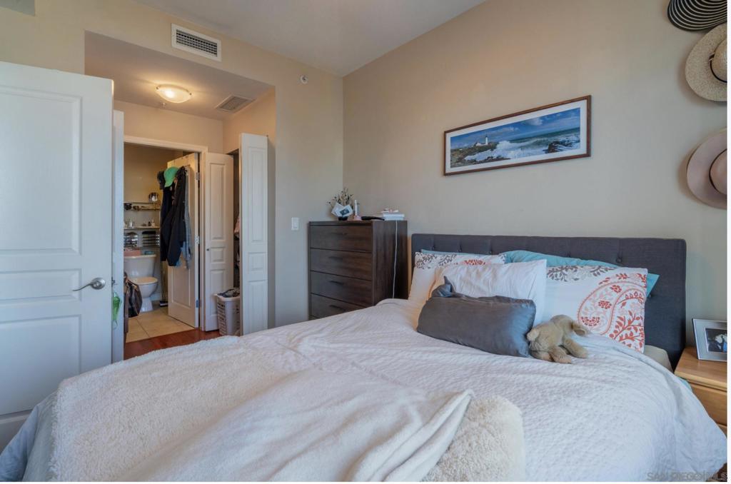 300 Beech St - photo 17