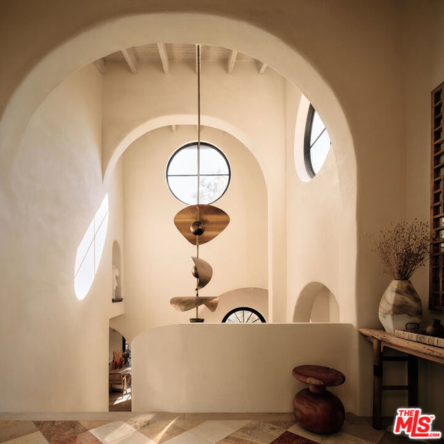 2729 Nichols Canyon Road, Los Angeles CA: https://media.crmls.org/mediaz/9334f2db-6e4a-4189-98a8-5e62279e7400.jpg