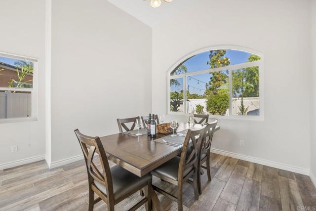 4867 Seascape Drive, Oceanside CA: https://media.crmls.org/mediaz/93353ba8-f674-43ce-80d7-89453da65f16.jpg