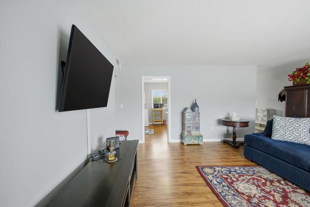 Detail Gallery Image 5 of 23 For 28546 Murrieta, Menifee,  CA 92586 - 2 Beds | 1 Baths