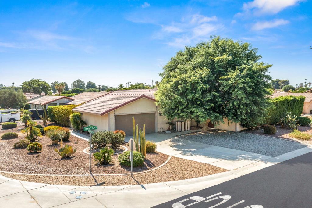 78621 Runaway Bay Drive