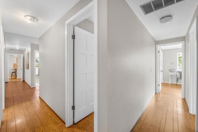 10407 Vista Knoll Boulevard, Cupertino CA: https://media.crmls.org/mediaz/933659ee-48b3-46d1-befc-136784c350ad.jpg