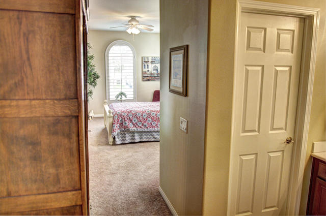82087 Hopkins Drive, Indio CA: https://media.crmls.org/mediaz/933666cd-1464-409b-803d-ce1deaae5794.jpg