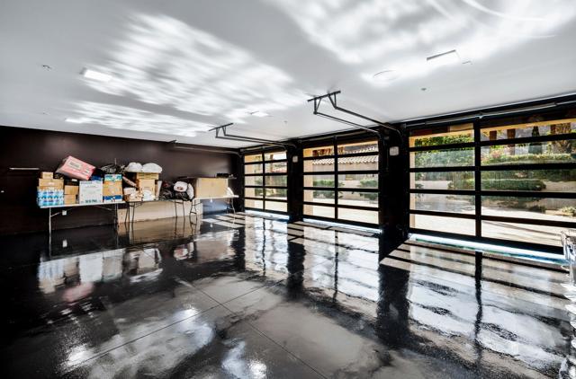 77300 Coyote Creek, Indian Wells CA: https://media.crmls.org/mediaz/93368039-14c7-4bea-b173-1738a9afa7b3.jpg