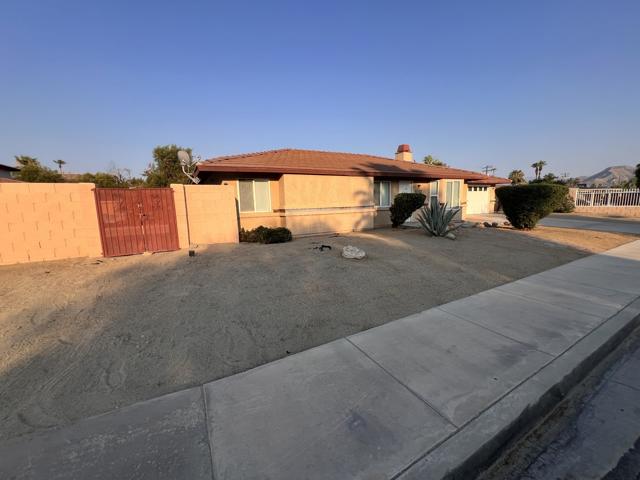 32550 Shifting Sands Trail, Cathedral City CA: https://media.crmls.org/mediaz/9336caf4-a72e-4c32-b55e-3b06bac4eb5c.jpg