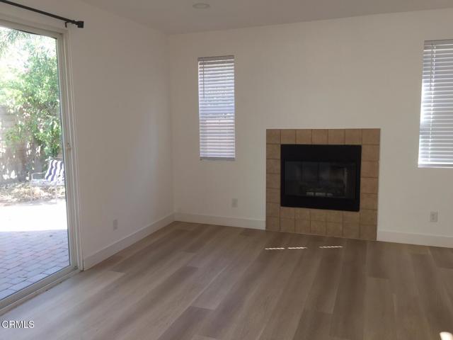 Detail Gallery Image 5 of 20 For 1743 Watercrest Way, Simi Valley,  CA 93065 - 3 Beds | 2/1 Baths