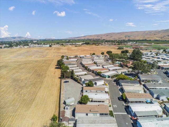275 Burnett Avenue, Morgan Hill CA: https://media.crmls.org/mediaz/93375a0d-dbb5-465f-a783-542966fbabb2.jpg