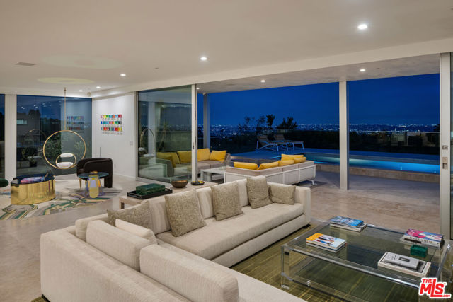 1476 Carla, Beverly Hills CA: https://media.crmls.org/mediaz/93376a61-34b1-4250-8dfb-df181ac98232.jpg