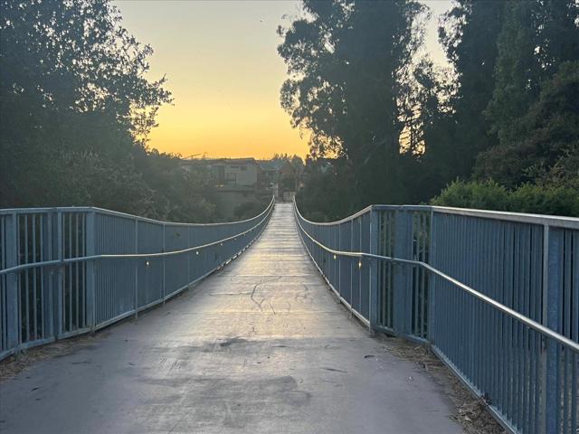 140 Suburbia Avenue, Santa Cruz CA: https://media.crmls.org/mediaz/93381eaf-c87f-4a99-856d-a6ce24b049b3.jpg