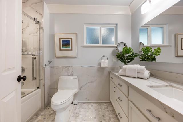590 Military Way, Palo Alto CA: https://media.crmls.org/mediaz/93384b31-ecf6-4432-a480-6a44d2ddb00f.jpg